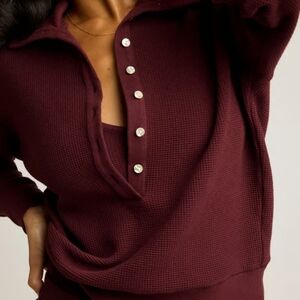 Waffle Knit Pullover In Garnet